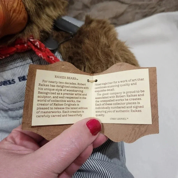 Robert Raikes Lionel Teddy Bear Conductor Wood Foot Face Signed Autograph Teddy - Picture 8 of 10